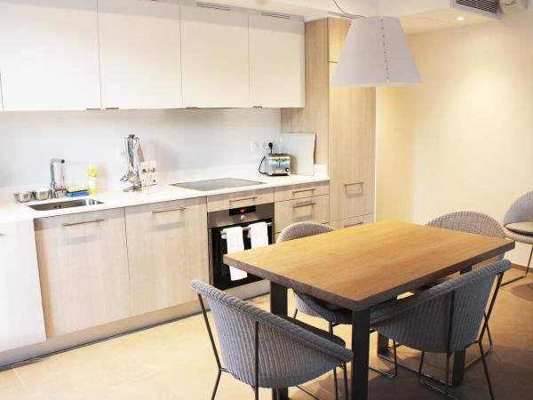 Clos des Oliviers Grimaud - Meublé de Tourisme : photo 5 de la chambre appartement 1 chambre deluxe avec jardin