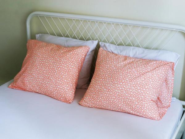 Hotelik Okęcie 39 - Parking i transfer na lotnisku : photo 2 de la chambre chambre double standard