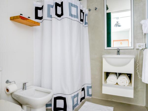 Selina Nueva Cordoba : photo 4 de la chambre petite chambre avec salle de bains commune