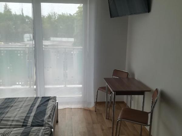 Jura Hotel : photo 10 de la chambre chambre lits jumeaux avec balcon