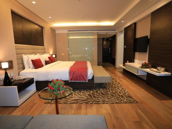 Radisson Udaipur : photo 6 de la chambre suite-enjoy 20% off on food & soft beverages and spa