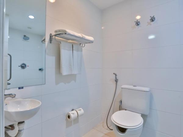 San Diego Suites Pampulha Hotel - Oficial : photo 6 de la chambre chambre double - accessible aux personnes à mobilité réduite