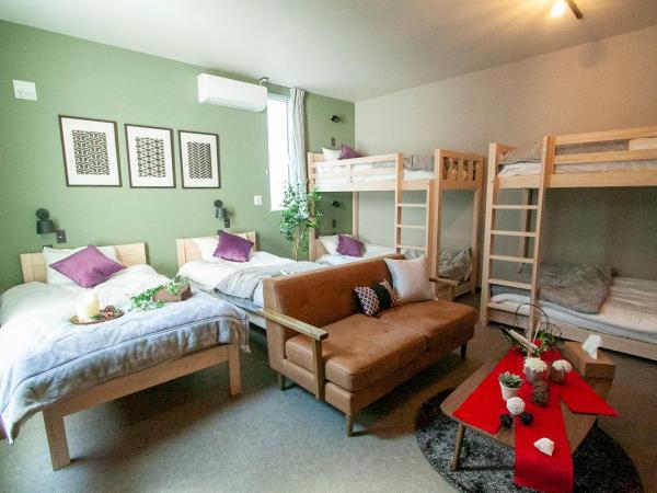 UCHI Living Stay ekolu : photo 1 de la chambre family room with shower room 2