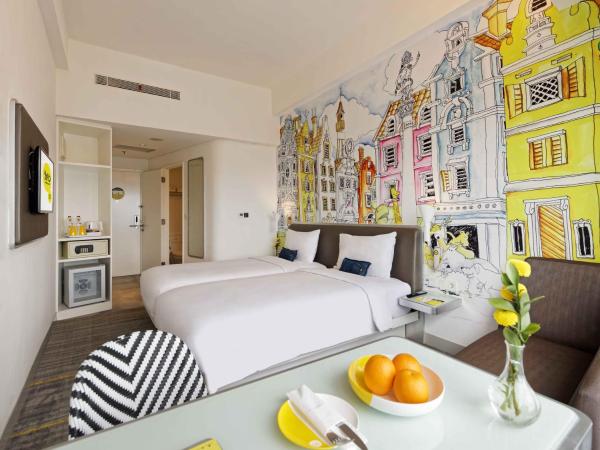 YELLO Hotel Harmoni : photo 10 de la chambre yello room