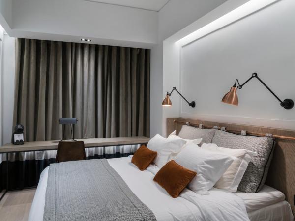 Niki Athens Hotel : photo 1 de la chambre chambre double confortable - vue sur rue