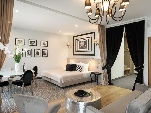 Hotel Atelia : photo 6 de la chambre suite deluxe avec baignoire spa