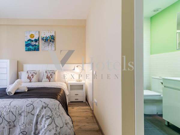 AYZ Villegas - Auto check-in property : photo 7 de la chambre chambre double avec salle de bains privative