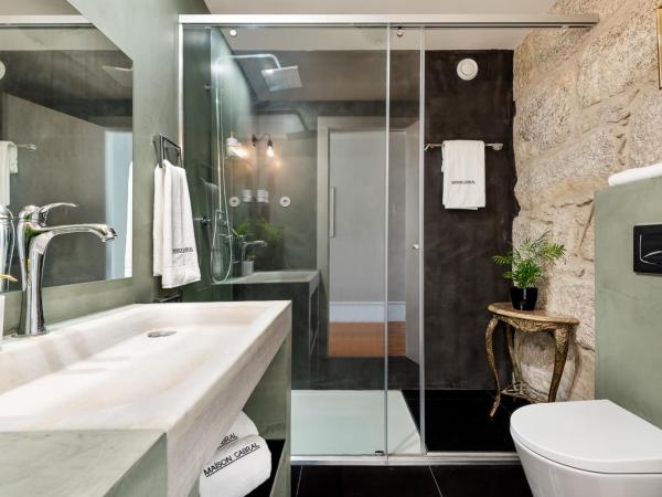 Maison Cabral : photo 5 de la chambre chambre lit queen-size - vue sur jardin