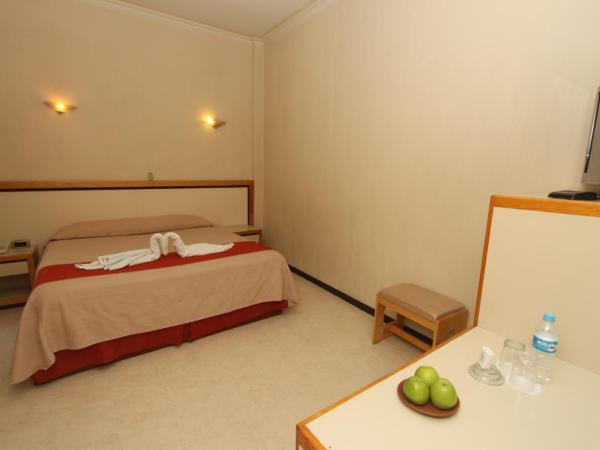 HOTEL FERRI : photo 2 de la chambre chambre familiale