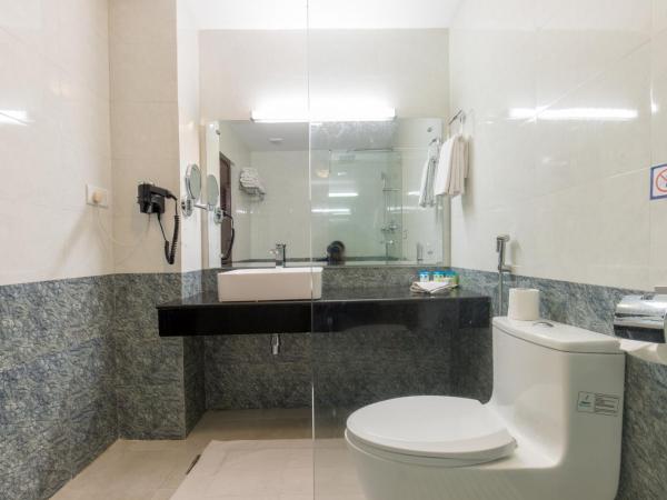 Hotel Moonlight : photo 3 de la chambre chambre familiale deluxe - enregistrement 24h/24, 20 % de réduction sur le premier soin spa & transfert aéroport gratuit aller simple