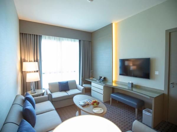 Gulf Inn Hotel Al Nasr Formerly Roda Links Al Nasr : photo 2 de la chambre suite premium lit king-size