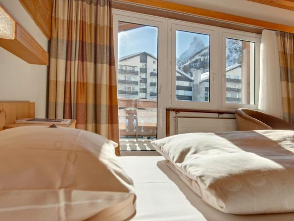 Hotel Sarazena : photo 1 de la chambre chambre lits jumeaux