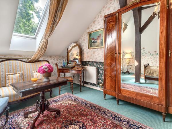 Dwór Giemzów Hotel - Autostrada A1 : photo 2 de la chambre chambre double supérieure