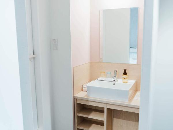 WeBase Hiroshima : photo 2 de la chambre chambre quadruple avec lits superposés - non-fumeurs