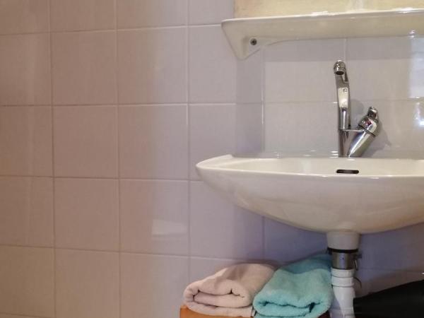 Le Dôme : photo 5 de la chambre petite chambre double