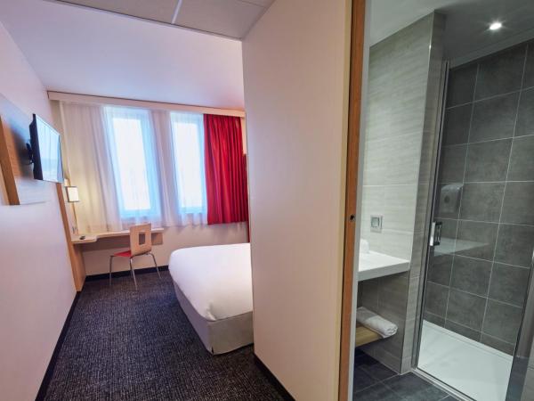 Premiere Classe Clermont Ferrand Centre : photo 3 de la chambre chambre double standard