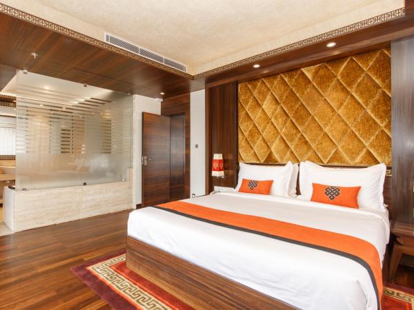 Akama Hotel Ltd : photo 2 de la chambre suite présidentielle