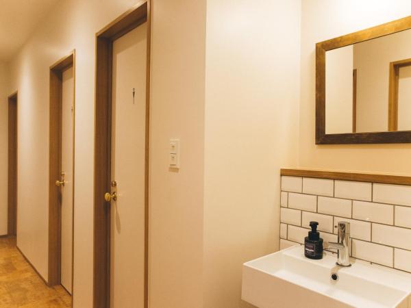 Hotel Noum OSAKA : photo 1 de la chambre chambre simple avec salle de bains commune