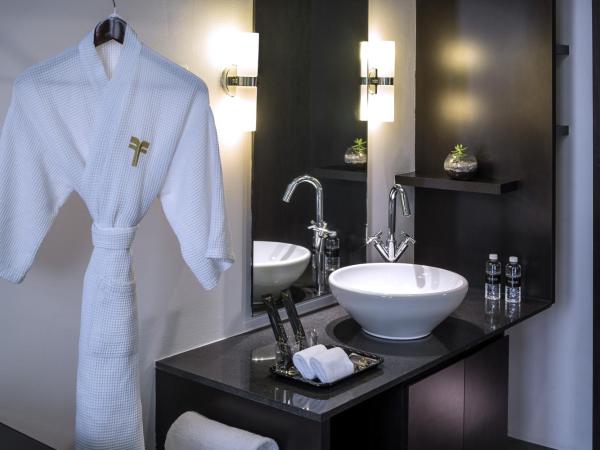 Furama RiverFront : photo 4 de la chambre chambre club exécutive avec connexion wi-fi