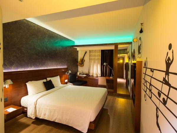 ibis New Delhi Aerocity - An Accor Brand : photo 4 de la chambre chambre supérieure - 1 lit double et 1 sofa