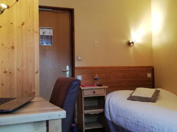 Le Dôme : photo 3 de la chambre chambre simple standard avec douche