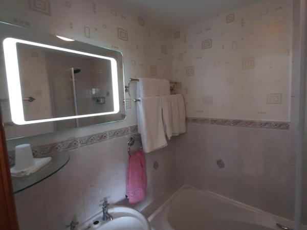 Cherry Blossom Inn : photo 3 de la chambre chambre lits jumeaux