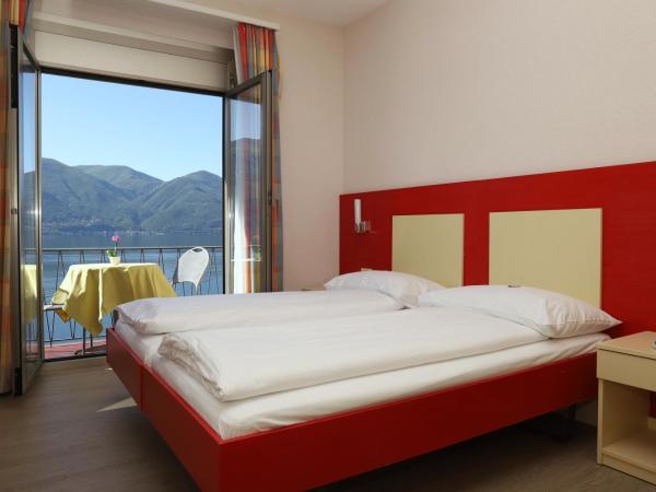 Hotel Arancio : photo 3 de la chambre chambre double panorama avec balcon - vue sur lac