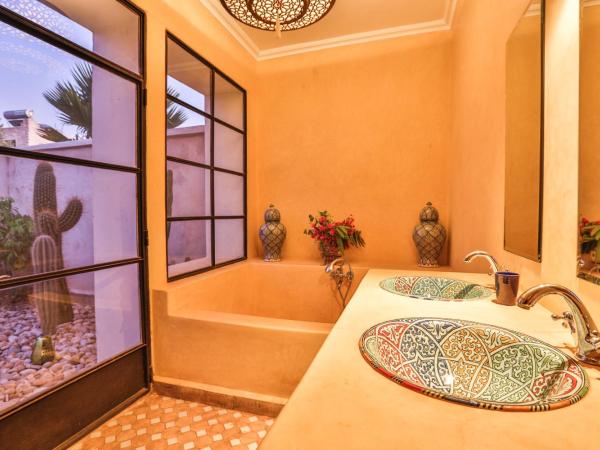 Maison D'hôtes, SPA et YOGA Villa Océane : photo 2 de la chambre chambre familiale supérieure