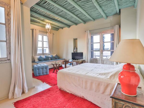 Maison D'hôtes, SPA et YOGA Villa Océane : photo 2 de la chambre chambre double avec balcon