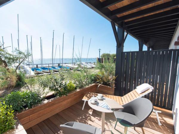 L'Anderenis Boutique Hôtel : photo 4 de la chambre hébergement bois flotté