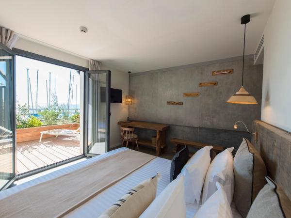 L'Anderenis Boutique Hôtel : photo 1 de la chambre hébergement bois flotté