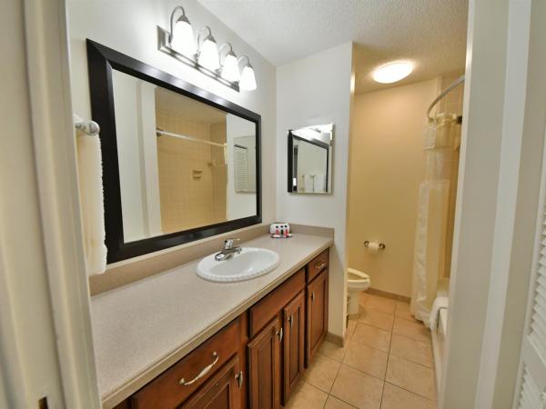 Ramada by Wyndham Jacksonville Hotel & Conference Center : photo 5 de la chambre suite mandarin 1 chambre - non-fumeurs