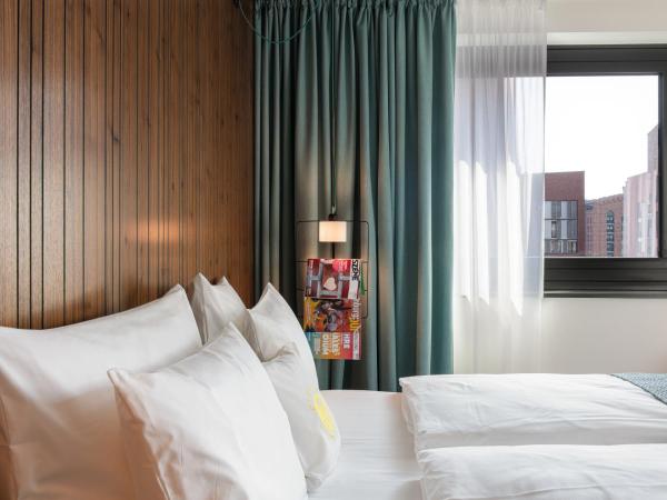 PIERDREI Hotel HafenCity Hamburg : photo 3 de la chambre chambre moyenne