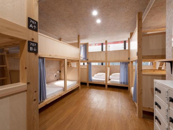 Hotel Morning Box Osaka Shinsaibashi : photo 1 de la chambre family room with shared bathroom(8 adults)