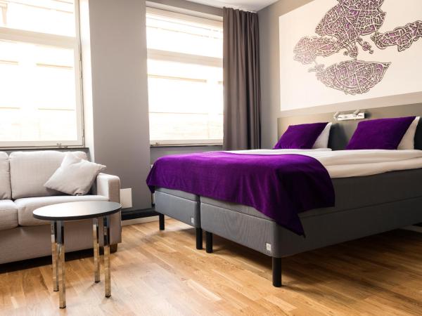 Aiden by Best Western Stockholm City : photo 5 de la chambre chambre familiale avec lit king-size et canapé-lit