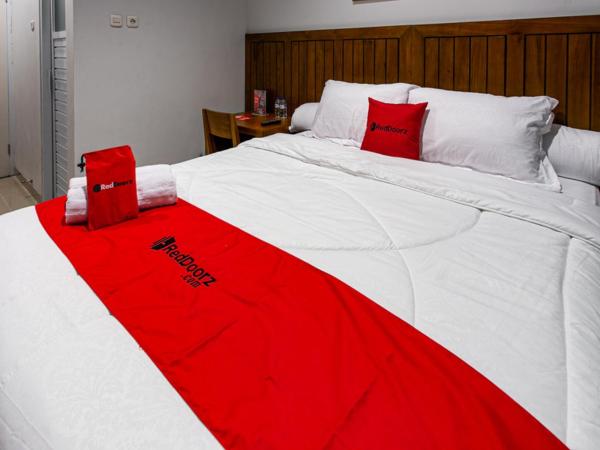 RedDoorz near Universitas Muhammadiyah Yogyakarta : photo 3 de la chambre chambre double