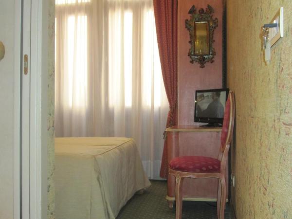 Locanda Ca' del Brocchi : photo 5 de la chambre petite chambre double ou lits jumeaux