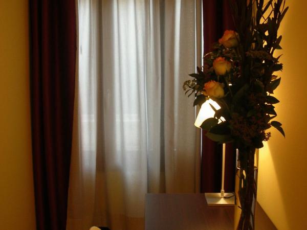 Albergo Verdi : photo 4 de la chambre chambre double ou lits jumeaux