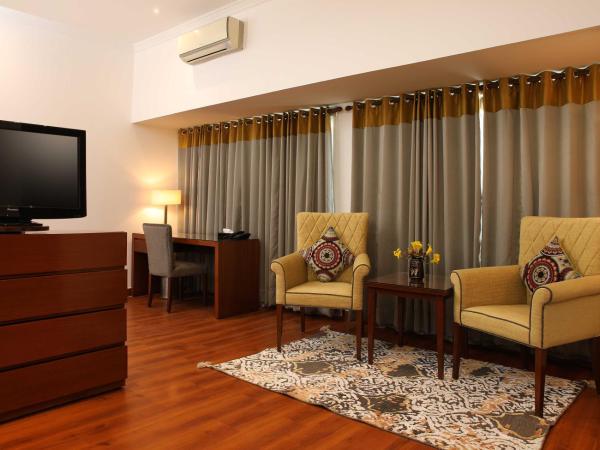 Ahuja Residency Sunder Nagar : photo 8 de la chambre suite
