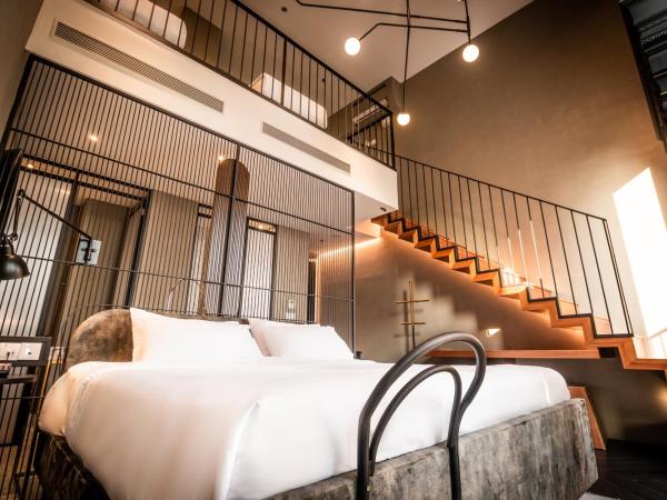 MOV Hotel Kuala Lumpur : photo 1 de la chambre l'entourage