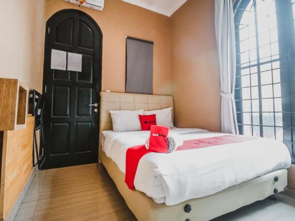 RedDoorz Plus @ Radio Dalam 2 : photo 2 de la chambre chambre double reddoorz