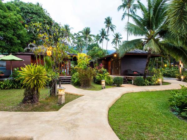 GajaPuri Resort Koh Chang : photo 6 de la chambre hébergement de luxe - vue partielle sur mer