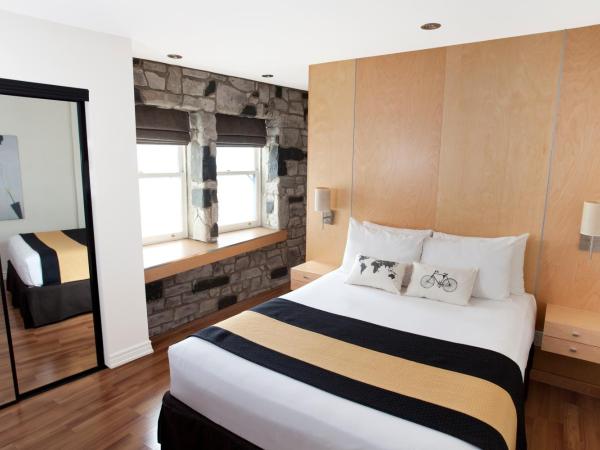 Hotel du Vieux Quebec : photo 3 de la chambre petite chambre lit queen-size