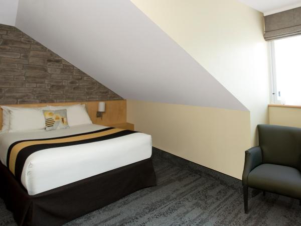 Hotel du Vieux Quebec : photo 4 de la chambre chambre lit king-size supérieure