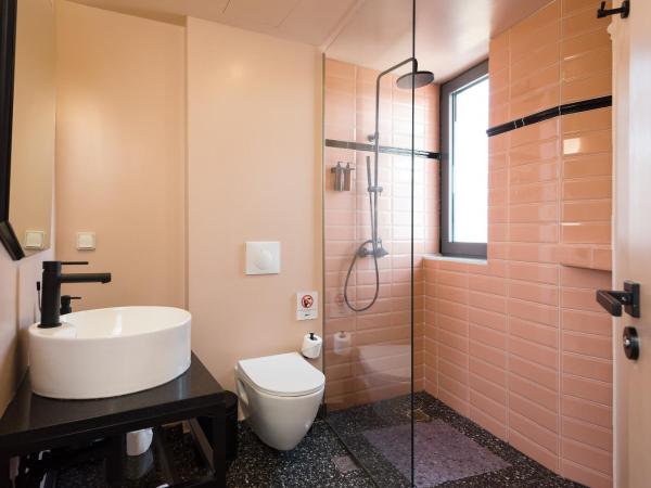 Downtown Athens Lofts - The Acropolis Observatory : photo 8 de la chambre penthouse