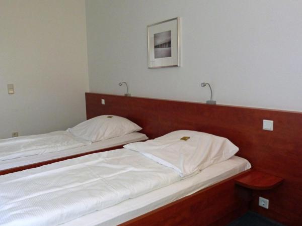 CJD Bonn Castell : photo 1 de la chambre chambre lits jumeaux