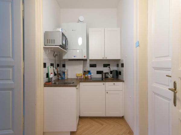 Great place near city centre : photo 9 de la chambre chambre double standard