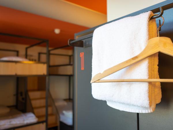 Sparks Hostel : photo 1 de la chambre chambre quadruple