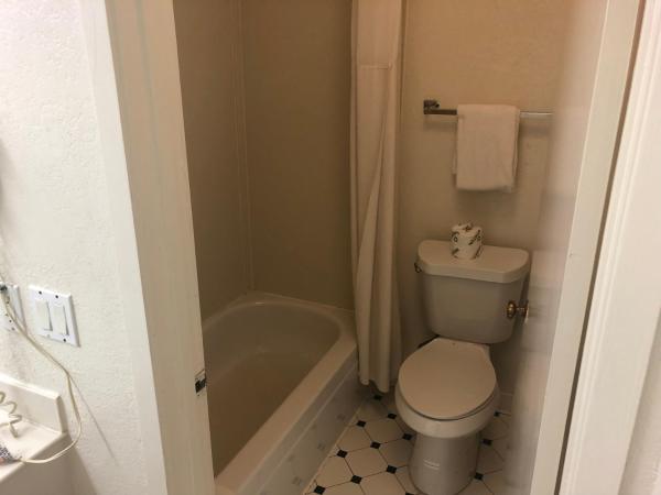 Americas Best Value Inn Denver : photo 1 de la chambre chambre non-fumeurs 2 lits doubles
