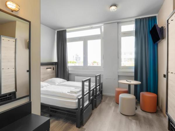 a&o Stuttgart City : photo 5 de la chambre chambre simple